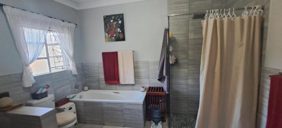3 Bedroom Property for Sale in Bayswater Free State